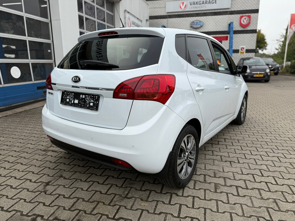 47509568-7.jpg
